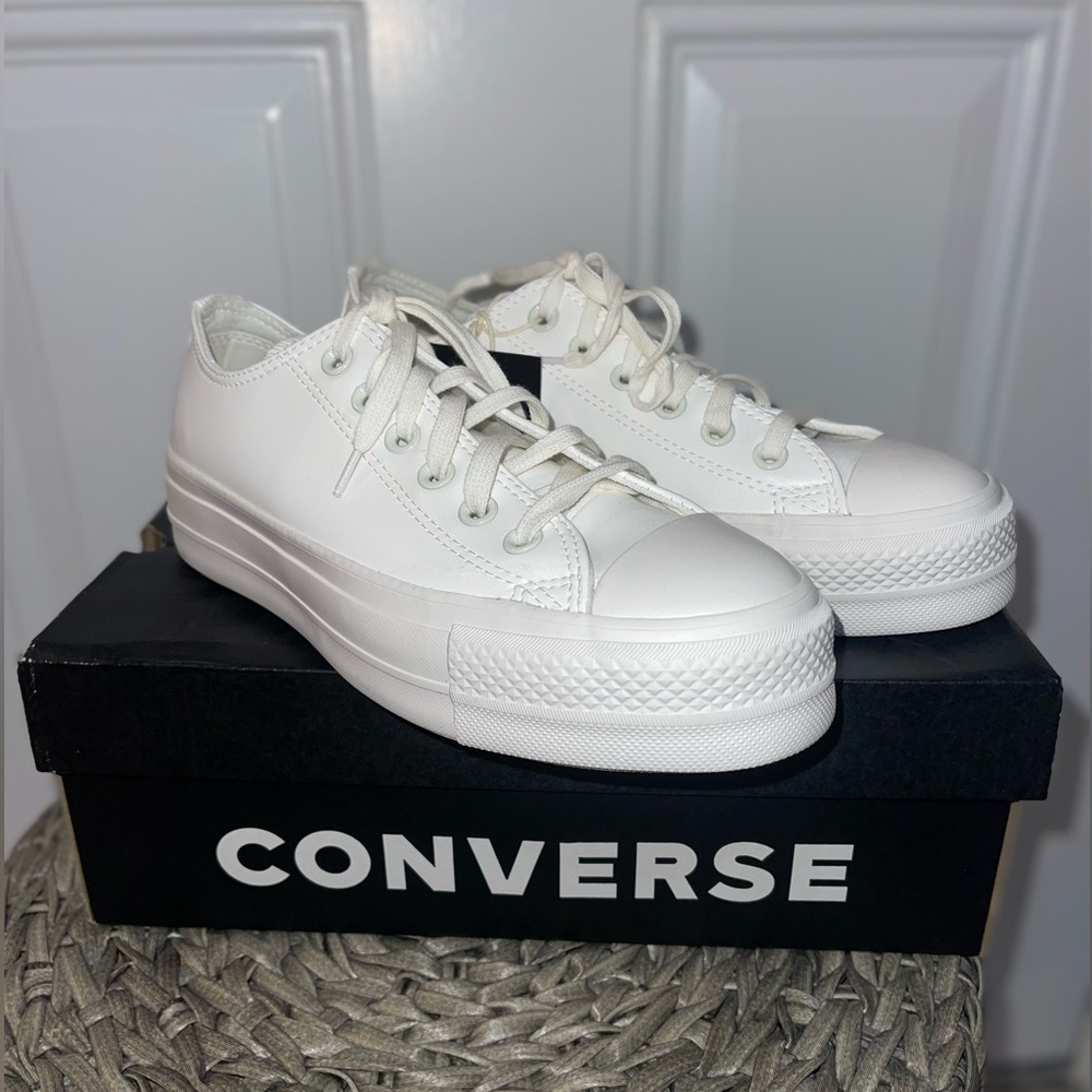 Converse Chuck Taylor All Star Lift Platform Sneaker